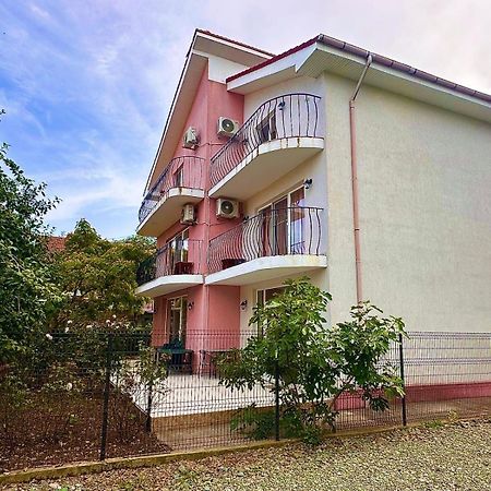 Hotel Vila Lucy Costinesti Exterior foto
